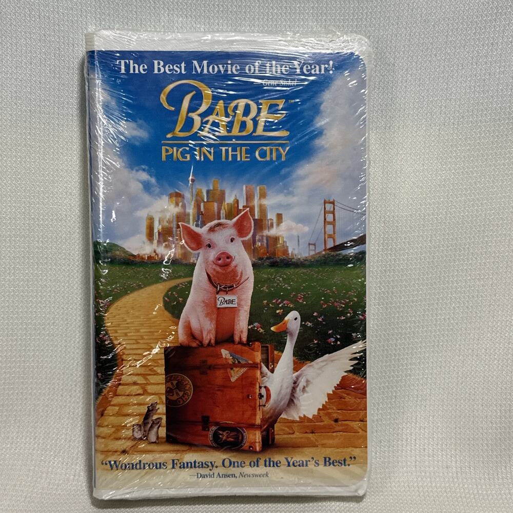 NIP Babe: Pig in the City VHS MOVIE 1999 Clamshell Factory Sealed Vintage